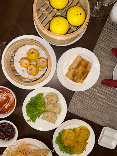 Opinii despre Luxe Bar & Lounge în Kota Jambi - Gastronomi dan perhotelan