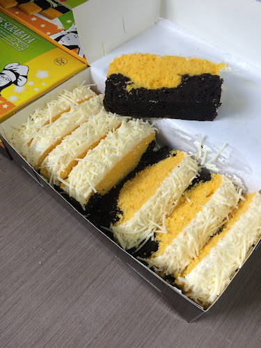 Lapis Surabaya Mamamiadonatoz