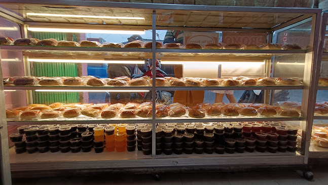 Opinii despre THE VOS BAKERY LIMO în Kota Depok - Gastronomi dan perhotelan