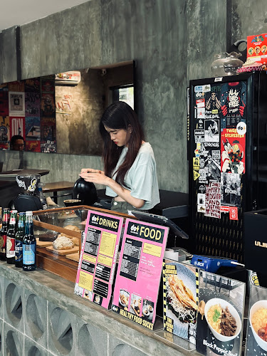 Opinii despre Dot Coffee în Kota Denpasar - Gastronomi dan perhotelan