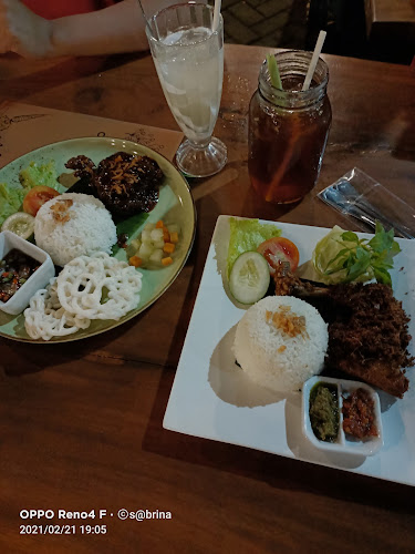 Comentarii opinii despre Rumah Makan Budja