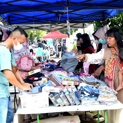 Pasar minggu pagi semarang