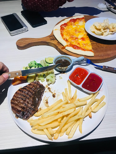 Over Horizon Resto - Kota Semarang