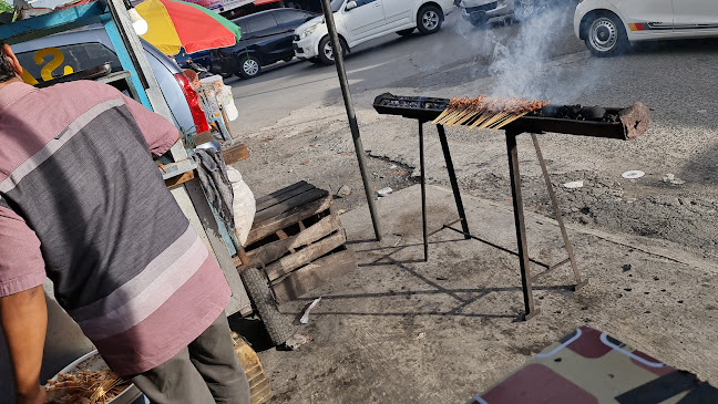Opinii despre SATE AYAM MADURA în Kota Padang - Gastronomi dan perhotelan