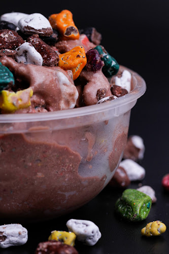 The Adventurers Guild - Gastronomi dan perhotelan