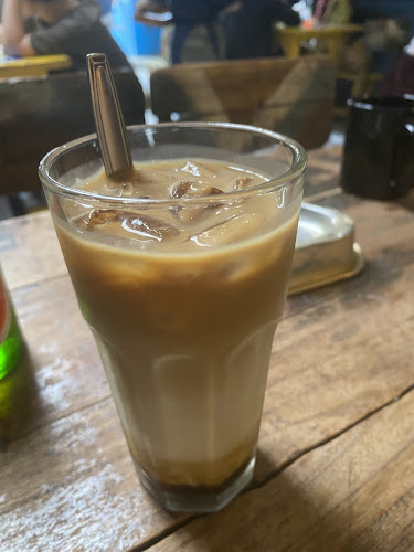 Opinii despre Warung Kopi Imah Babaturan 1 în Kota Bandung - Gastronomi dan perhotelan