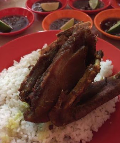 Bebek Yamelia - Gastronomi dan perhotelan