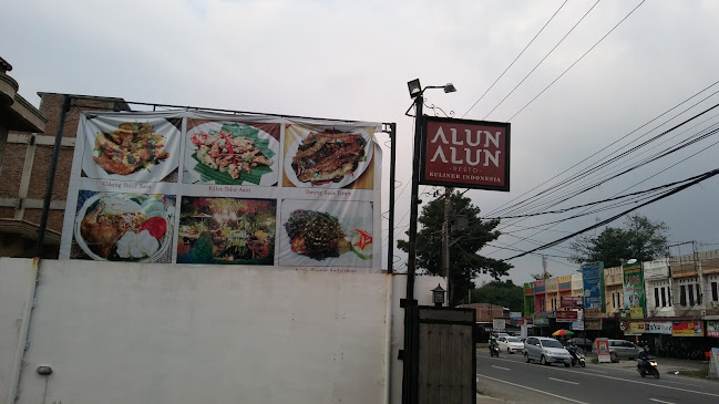 ALUN - ALUN KULINER INDONESIA