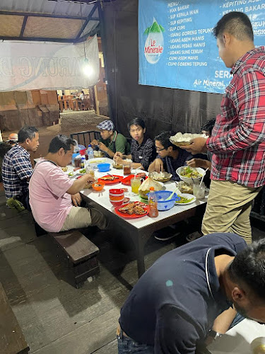 Warung Darma Seafood - Gastronomi dan perhotelan