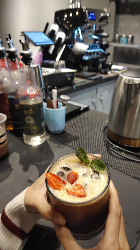 Damar Coffee & Eatery Nagrak