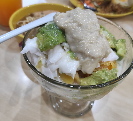 Opinii despre Gerai Es Teler 77 Medan Mall în Kota Medan - Gastronomi dan perhotelan