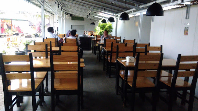 Lotus Bistro - Kota Lubuklinggau