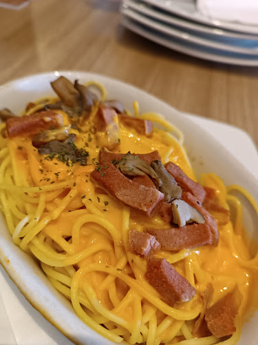 Pizza Hut Restoran - Gastronomi dan perhotelan