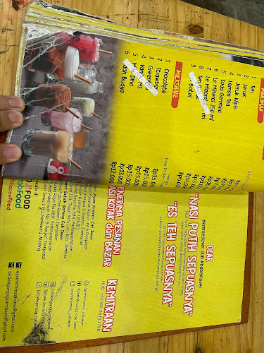 Opinii despre Ayam Kremes Cak Iwan în Kota Denpasar - Gastronomi dan perhotelan