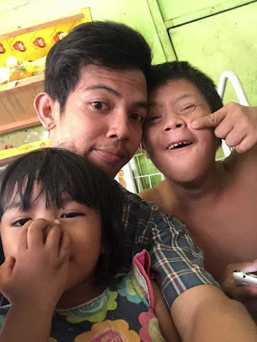 Kios Mama Yuni - Kota Makassar