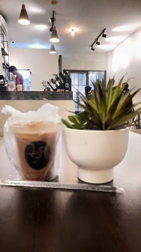 Opinii despre Coffe Friends Balikpapan în Kota Balikpapan - Gastronomi dan perhotelan