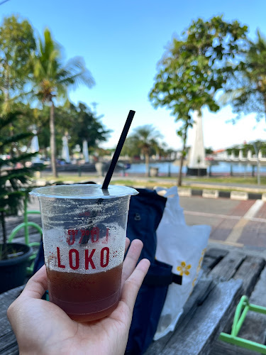 Comentarii opinii despre Loko Cafe - Semarang Tawang