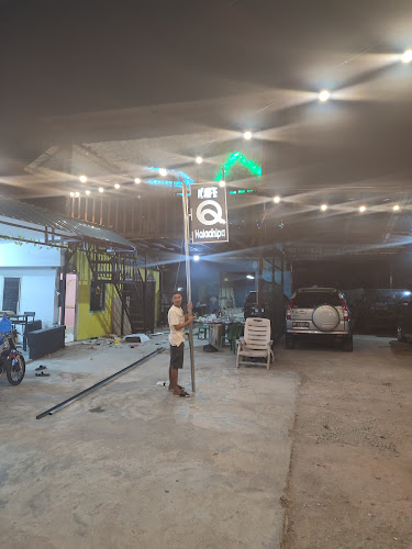 Opinii despre Kafe Q naladhipa în Kota Batam - Gastronomi dan perhotelan