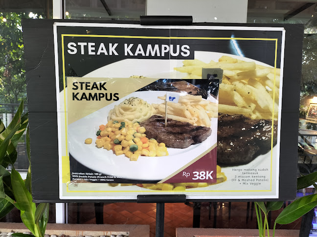 Universitas Indonesia, Kantin PSJ UI Pusat Studi Jepang, Jl. Prof. DR. Selo Soemardjan, Pondok Cina, Kecamatan Beji, Kota Depok, Jawa Barat 16424