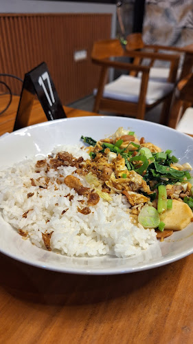 WANT MORE COFFEE & EATERY - Gastronomi dan perhotelan