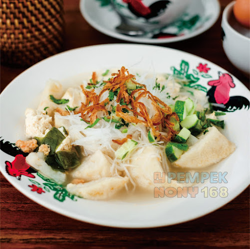 PEMPEK NONY 168 Arivai - Gastronomi dan perhotelan