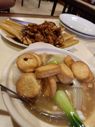 Jl. Suryakencana No.143, RT.03/RW.05, Babakan Ps., Kecamatan Bogor Tengah, Kota Bogor, Jawa Barat 16132