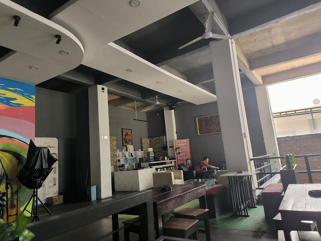 Comentarii opinii despre Noms Kopi Suratmo