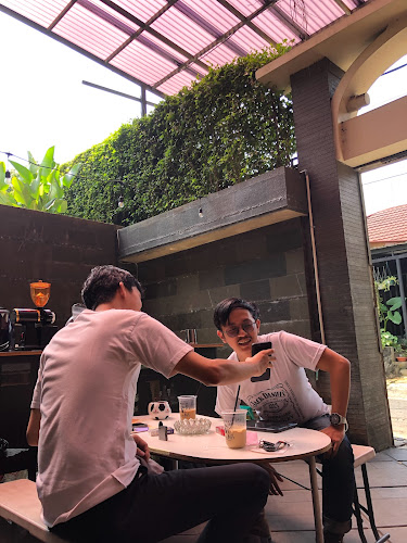 Opinii despre Kopi Perigee în Kota Bandung - Gastronomi dan perhotelan