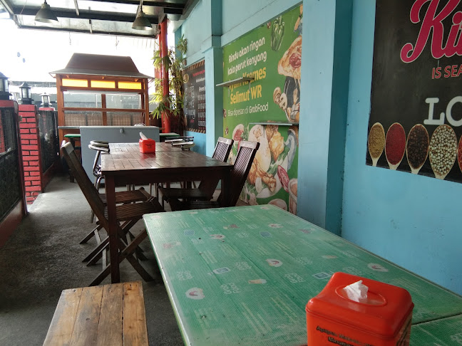 Opinii despre Ayam Kremes Selimut WR Pusat în Kota Cimahi - Gastronomi dan perhotelan