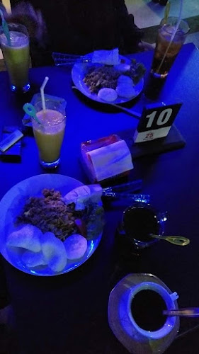 Opinii despre Cafe Duma By Mbok Kembar în Kota Salatiga - Gastronomi dan perhotelan