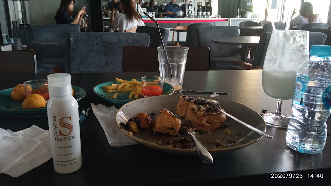 Comentarii opinii despre Arah Awan Coffee & Bar