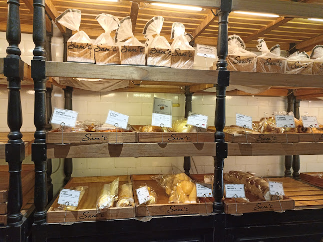 Sam's Pattiserie, Boulangerie, and Desserts - Gastronomi dan perhotelan