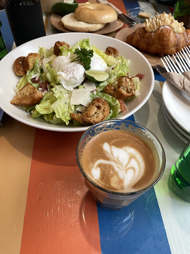 Seniman Coffee Trunojoyo - Surabaya