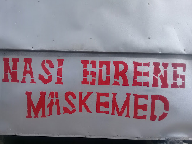 Nasi goreng mas kemed - Gastronomi dan perhotelan