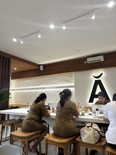 Jl. Buluh Indah No.88B, Pemecutan Kaja, Kec. Denpasar Utara, Kota Denpasar, Bali 80111