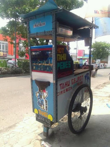 Tahu Gejrot Bang Candra - Kota Tangerang Selatan