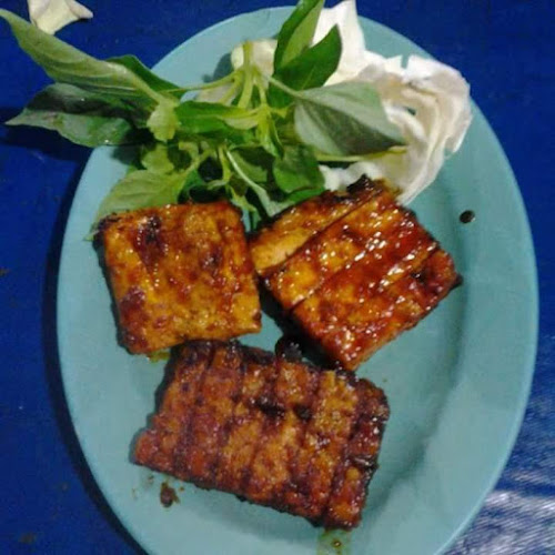 Opinii despre Seafood bunga rejeky în Kota Batam - Gastronomi dan perhotelan