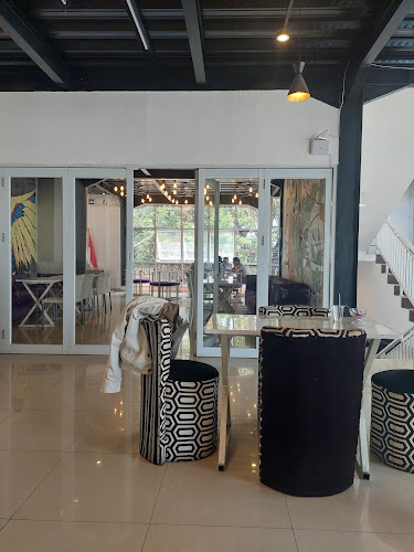 Balla kandre jawa - Gastronomi dan perhotelan