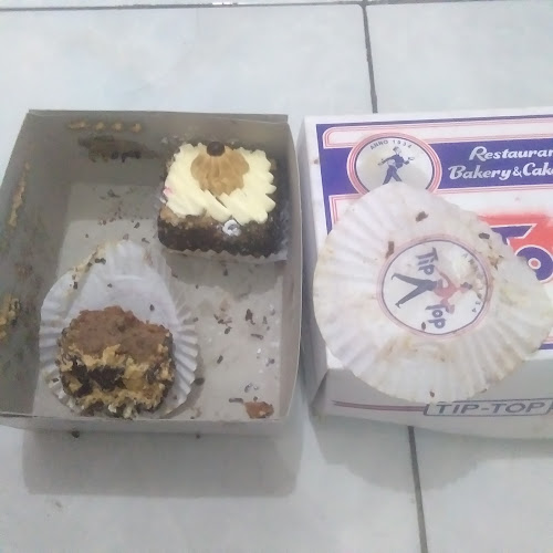 Jl. Jend. Ahmad Yani No.92 A-B, Kesawan, Kec. Medan Bar., Kota Medan, Sumatera Utara 20212