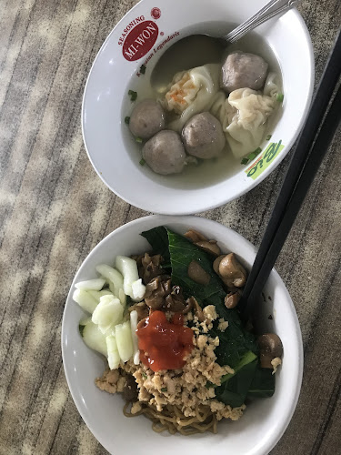 Mie Bandung Sesetan, Cabang Teuku umar - Kota Denpasar