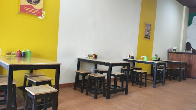 Jl. Onta Lama No.71, Mamajang Luar, Kec. Mamajang, Kota Makassar, Sulawesi Selatan 90132