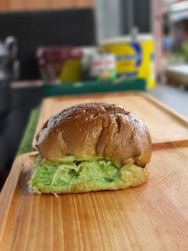 Rokubar Tomohon - Gastronomi dan perhotelan