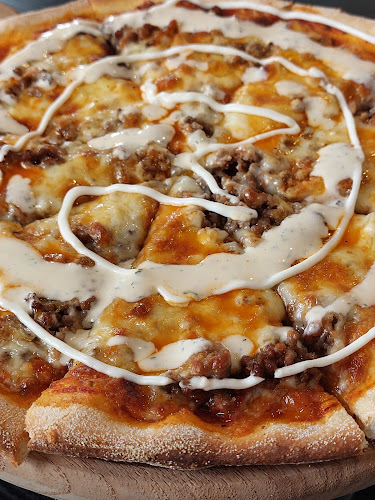 Miglio Pizza & Bakery - Surabaya