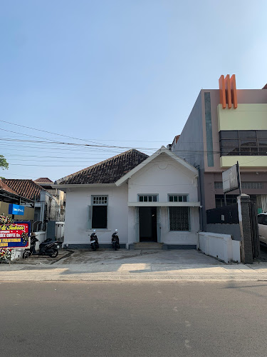 Jl. Kesatriaan No.22, Arjuna, Kec. Cicendo, Kota Bandung, Jawa Barat 40172