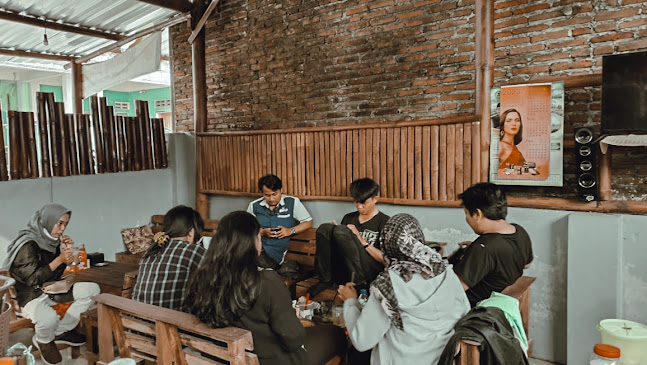 Warung prumahan & candy crepes - Gastronomi dan perhotelan