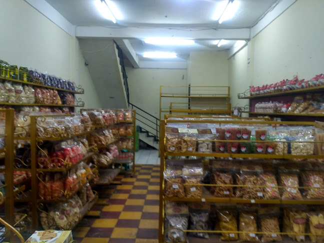 LUTFIA SNACK - Kota Bandung