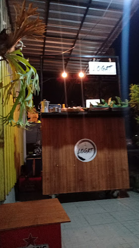 Opinii despre Logat Angkringan în Kota Denpasar - Gastronomi dan perhotelan