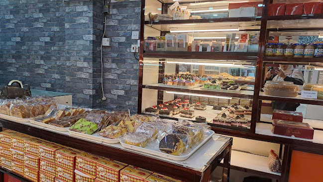 54FX+PW2, Jalan perdagangan ujung jalan M.T.Markam No.88, Pusong Baru, Kec. Banda Sakti, Kota Lhokseumawe, Aceh