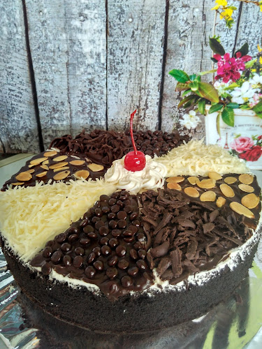 Opinii despre Rizziqi Cake în Kota Padang - Gastronomi dan perhotelan