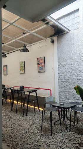 Comentarii opinii despre Public Ease